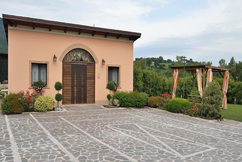 Agriturismo I Granai Crocemaroggia 외부 사진