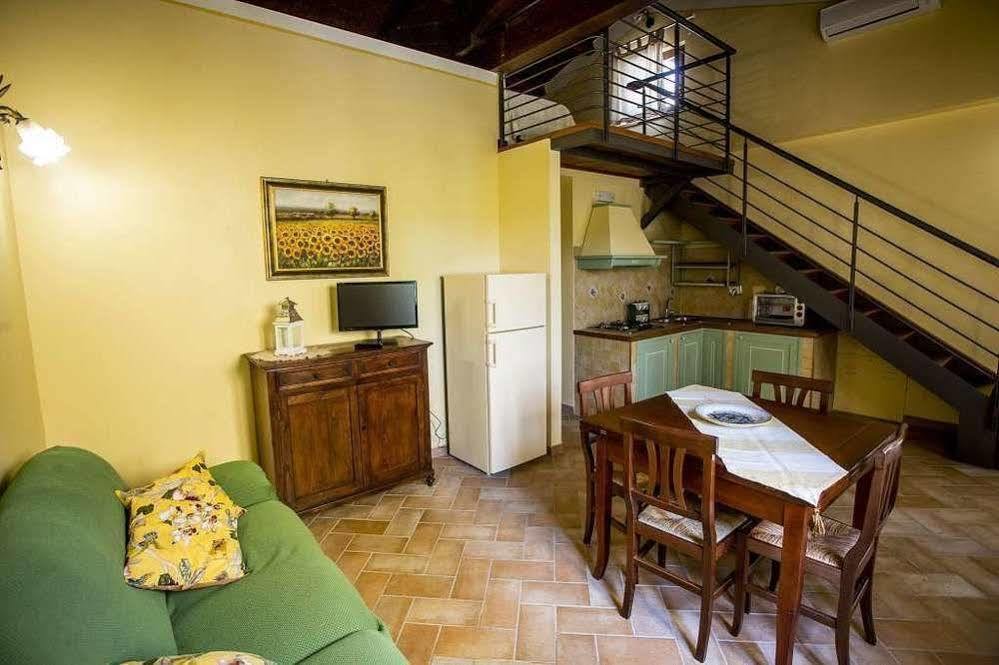 Agriturismo I Granai Crocemaroggia 외부 사진