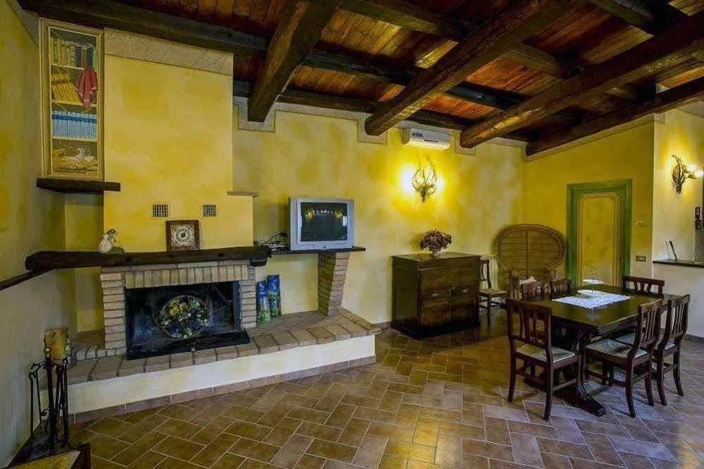 Agriturismo I Granai Crocemaroggia 외부 사진